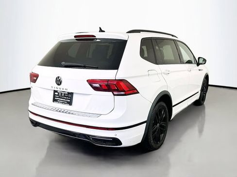 Used 2022 Volkswagen Tiguan SE R-Line image 7