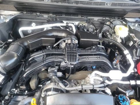 Used 2026 Subaru Outback Premium AWD/4WD image 9