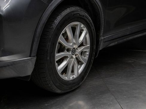 Used 2019 Nissan Rogue SV image 7