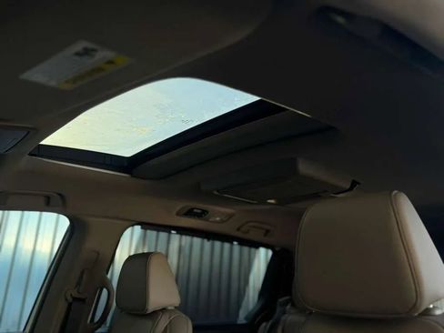 Used 2023 Honda Odyssey Touring image 14