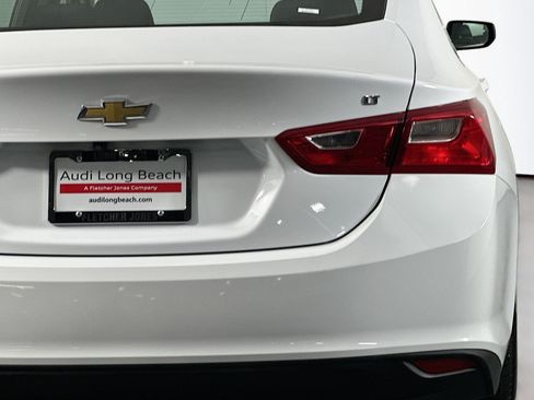 Used 2023 Chevrolet Malibu LT FWD image 16