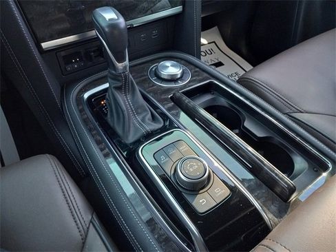 Used 2024 Nissan Armada Platinum w/ Cargo Package image 24