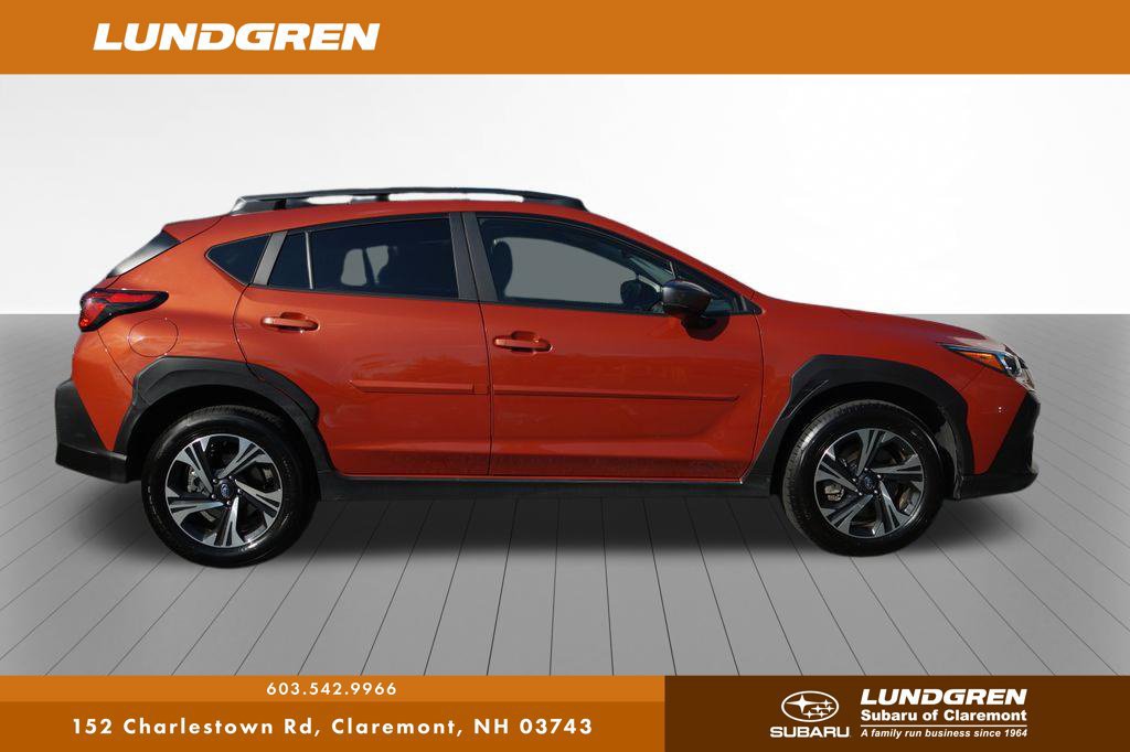 Used 2024 Subaru Crosstrek 2.0i Premium AWD/4WD image 2