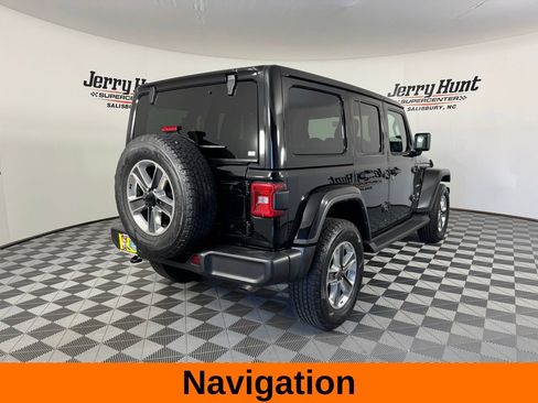 Used 2022 Jeep Wrangler Unlimited Sahara w/ Dual Top Group image 7