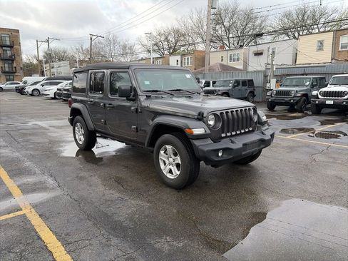 Used 2023 Jeep Wrangler Sport S image 6