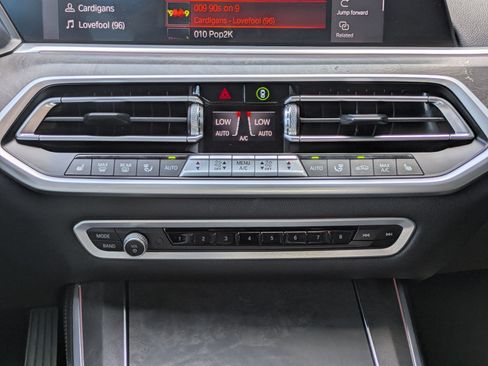 Used 2023 BMW X5 xDrive40i AWD/4WD image 19