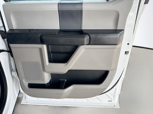 Used 2021 Ford F250 XL w/ Power Equipment Group image 26