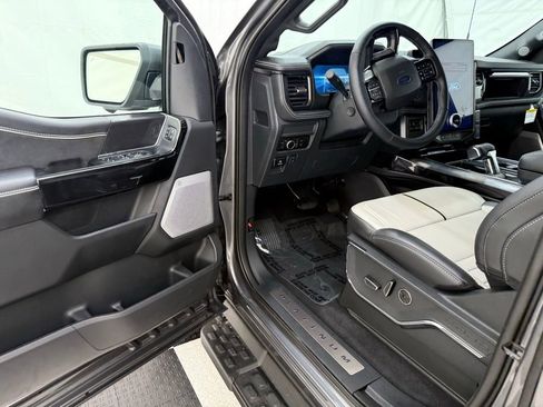 New 2025 Ford F150 Lightning Platinum image 31