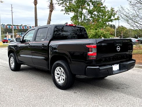 Certified 2024 Nissan Frontier SV AWD/4WD image 26
