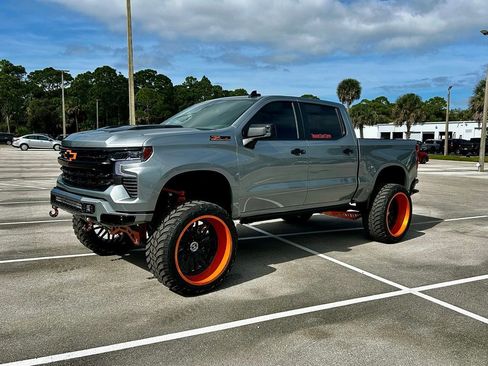 Used 2025 Chevrolet Silverado 1500 LT Trail Boss image 2