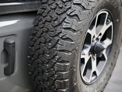 Used 2021 Jeep Wrangler Unlimited Rubicon w/ Dual Top Group image 29