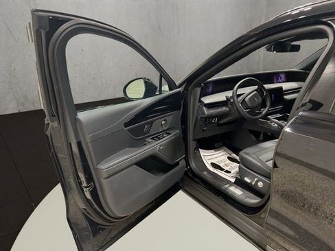 New 2025 Lincoln Nautilus Reserve w/ Jet Appearance Package image 8