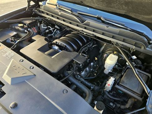 Used 2019 Chevrolet Silverado 1500 LT image 12