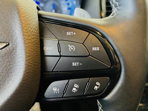 Used 2023 Chrysler 300 C RWD image 44