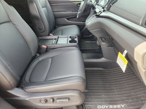 New 2026 Honda Odyssey EX-L image 17