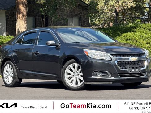 Used 2014 Chevrolet Malibu LT FWD image 1