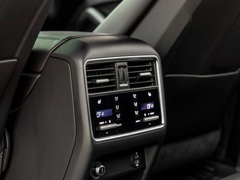 Certified 2020 Porsche Cayenne Turbo image 34