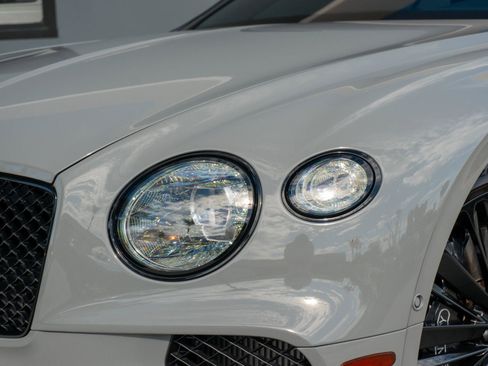 Used 2022 Bentley Continental GT Speed image 21