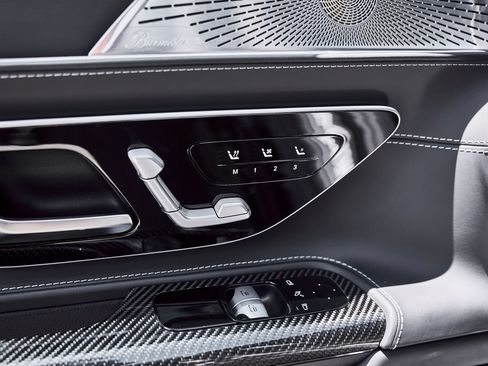 Used 2025 Mercedes-Benz AMG GT 63 image 35