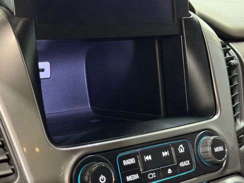 Used 2019 Chevrolet Suburban LT AWD/4WD image 20
