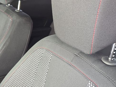 Used 2017 Chevrolet Equinox LT w/ Convenience Package image 17