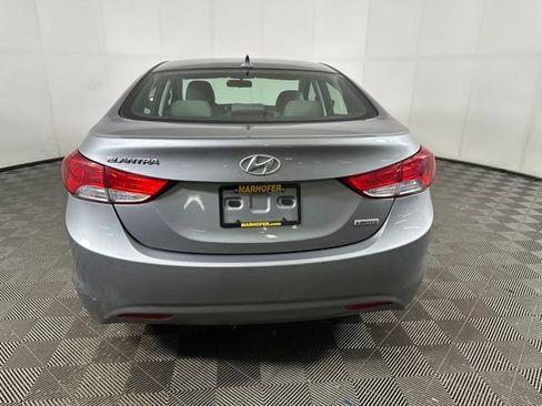 Used 2013 Hyundai Elantra Limited w/ Technology Pkg image 4