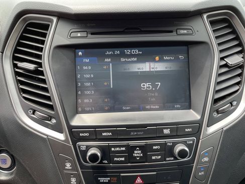 Used 2017 Hyundai Santa Fe Sport AWD/4WD image 26
