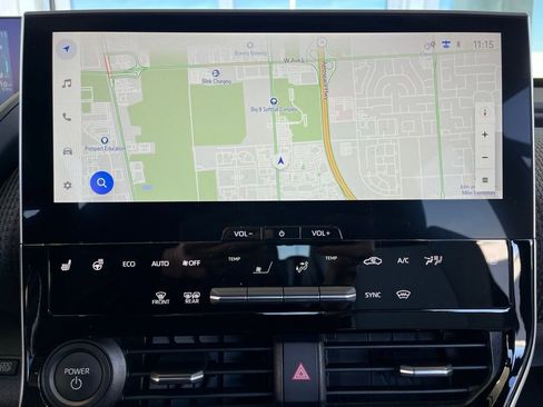 Certified 2025 Subaru Solterra Limited image 11