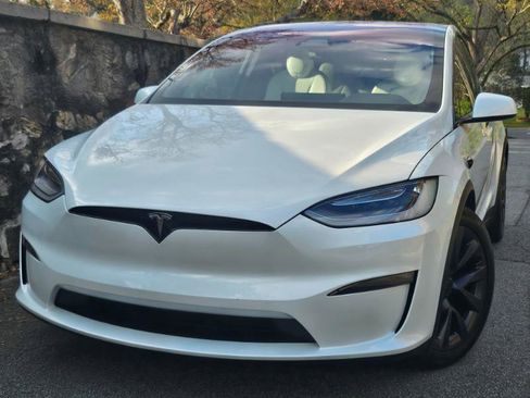 Used 2023 Tesla Model X image 77