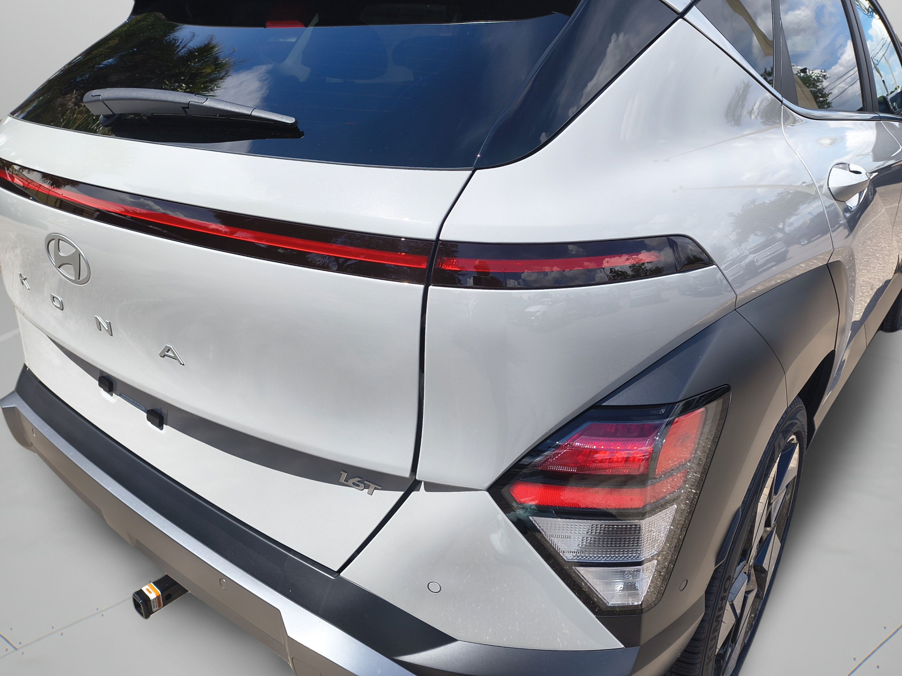 New 2027 Hyundai Kona Limited FWD image 35