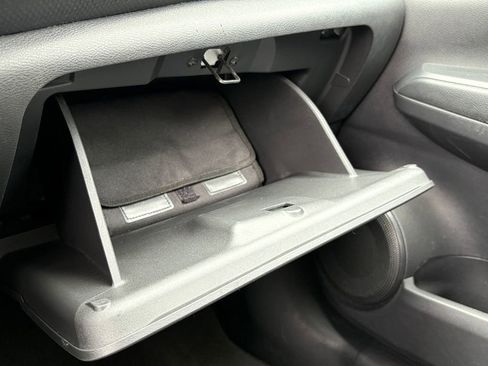 Used 2022 Nissan Kicks SV FWD image 22