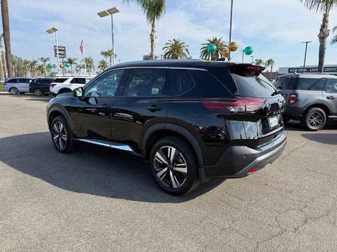 Certified 2023 Nissan Rogue SL w/ SL Premium Package image 4