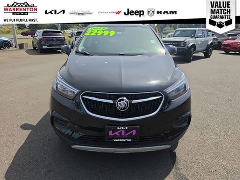 Used 2022 Buick Encore Preferred AWD/4WD image 8