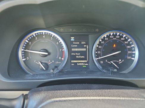 Used 2019 Toyota Highlander SE AWD/4WD image 20
