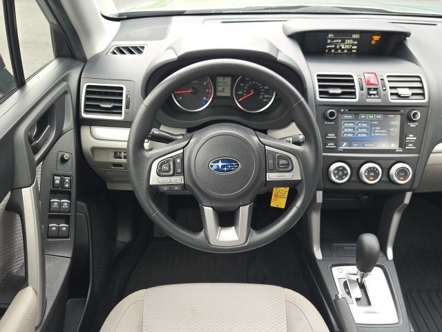 Used 2018 Subaru Forester 2.5i w/ Alloy Wheel Package AWD/4WD image 2