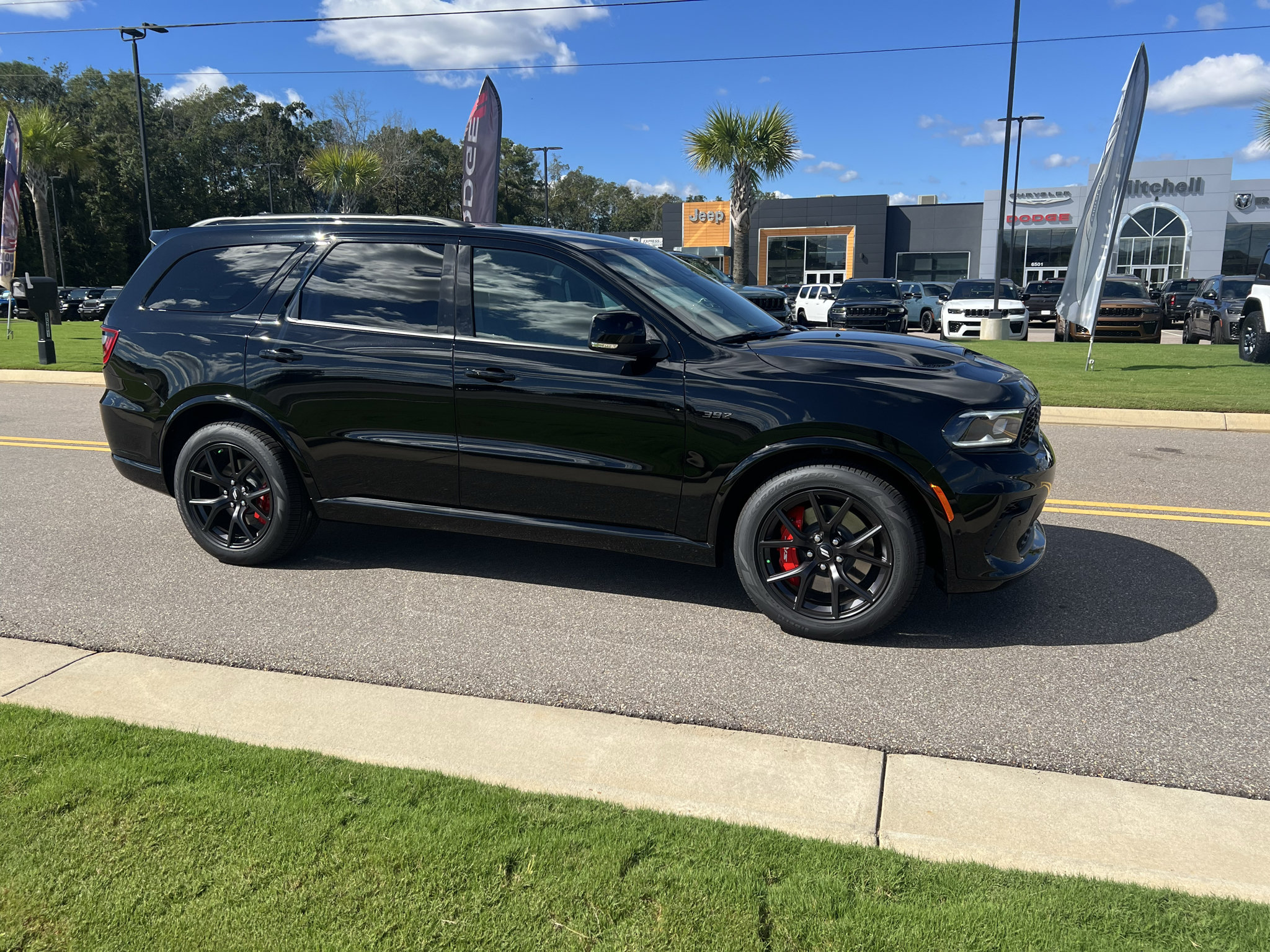 New 2027 Dodge Durango R/T w/ Blacktop Package AWD/4WD image 3