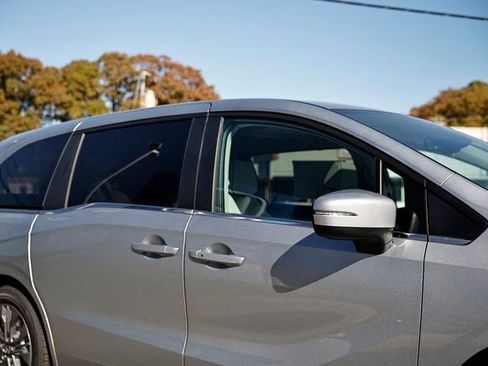 New 2026 Honda Odyssey Touring image 16