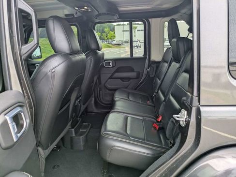 Used 2021 Jeep Wrangler Unlimited Sahara AWD/4WD image 14