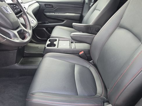 Used 2025 Honda Odyssey Sport-L image 12