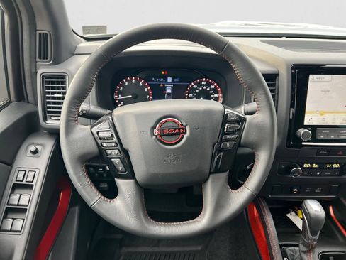 Certified 2024 Nissan Frontier PRO-4X w/ Technology Package image 13