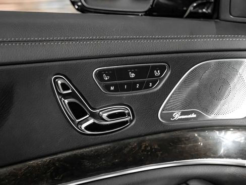 Used 2019 Mercedes-Benz S 560 Sedan image 42