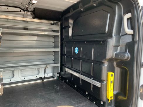 Used 2018 Ford Transit 250 130 Low Roof image 25