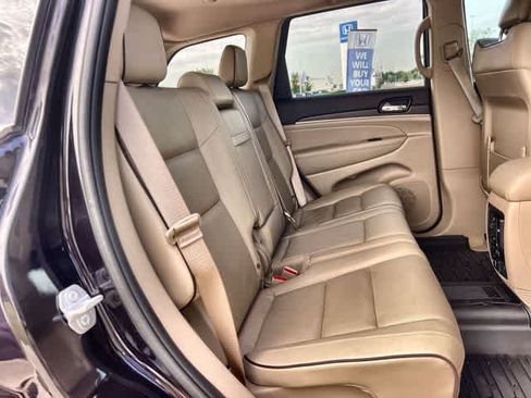 Used 2021 Jeep Grand Cherokee Overland AWD/4WD image 14