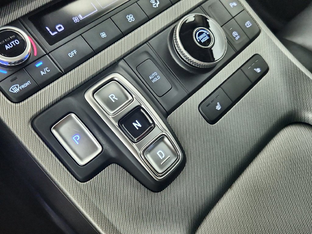 Used 2025 Hyundai Palisade SEL FWD image 31