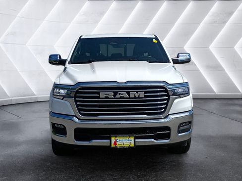 Used 2025 RAM 1500 Laramie AWD/4WD image 9