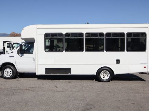 Used 2014 Ford E-450 and Econoline 450 Super Duty w/ Shuttle Bus Prep Package image 5