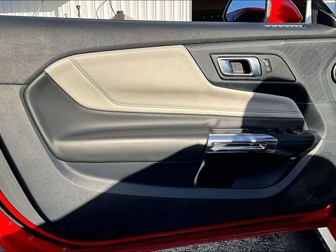 Used 2024 Ford Mustang Premium image 18