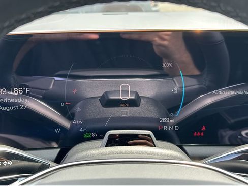 New 2025 Cadillac Optiq Luxury 1 image 29