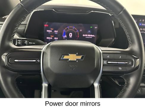 Used 2024 Chevrolet Colorado LT AWD/4WD image 37