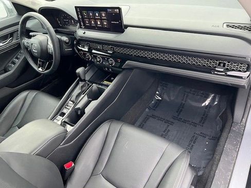 Used 2025 Honda Accord EX-L image 15